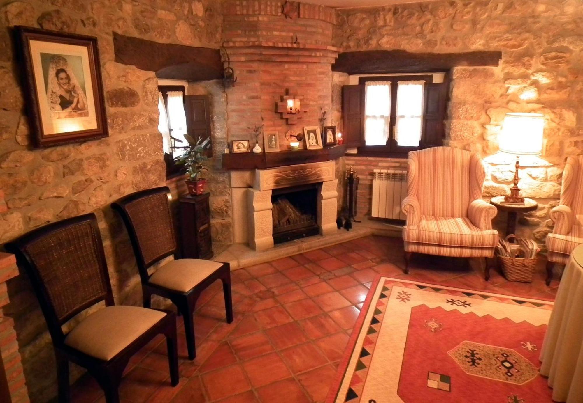 Posada De Muno Муньорродеро Экстерьер фото